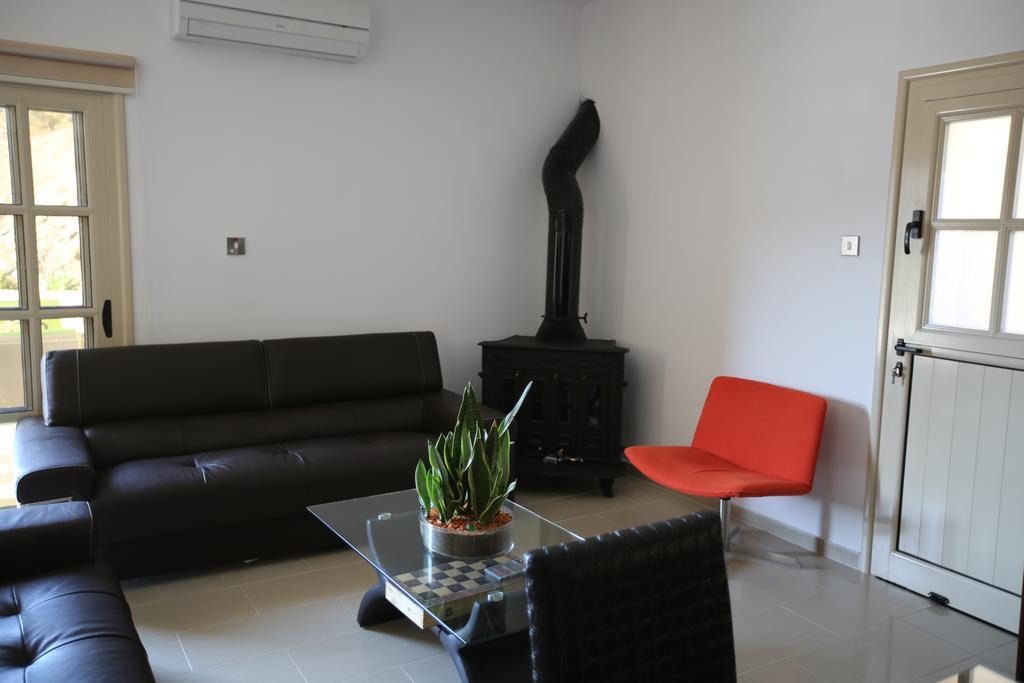 Villa Melyia Kato Pyrgos Phòng bức ảnh